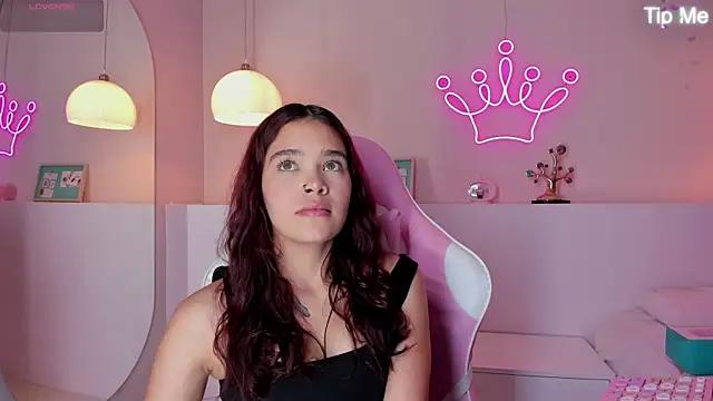 Check-out our cam rooms range and converse on a personal level with our delicious livecams streamers, showing off their spicy curves and toys.