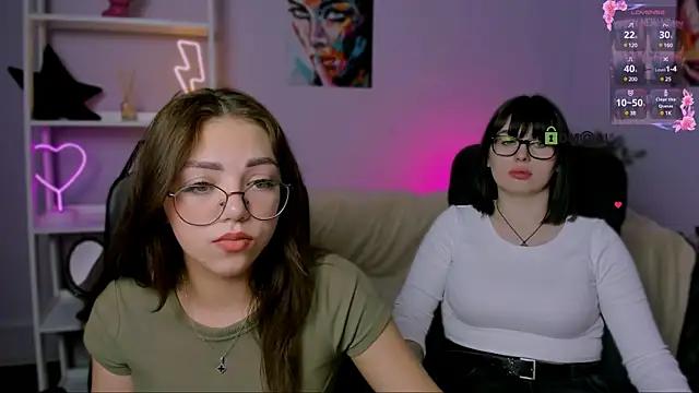 violett_queen12 from StripChat is Freechat