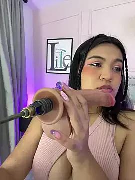Violetta-Diamond from StripChat is Freechat