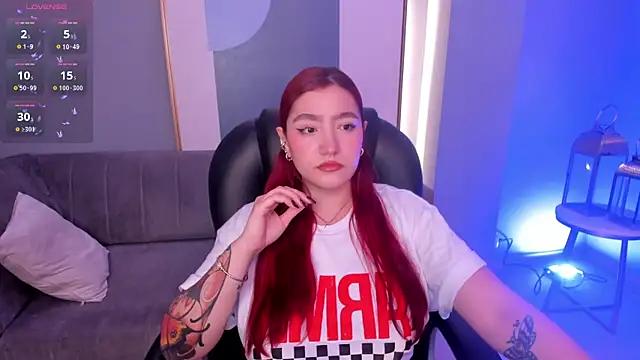 Check-out our cam rooms range and converse on a personal level with our delicious livecams streamers, showing off their spicy curves and toys.