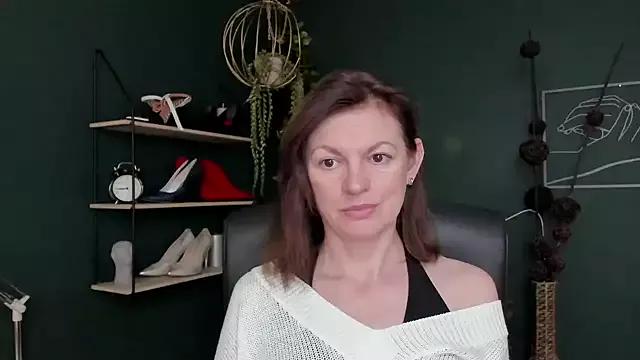 VivianWILD from StripChat is Freechat