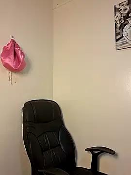 Wendy_small_-_ from StripChat is Freechat