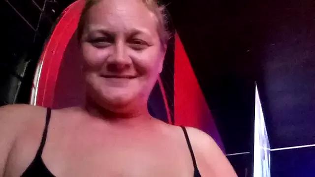 wetnwildforyou from StripChat is Freechat