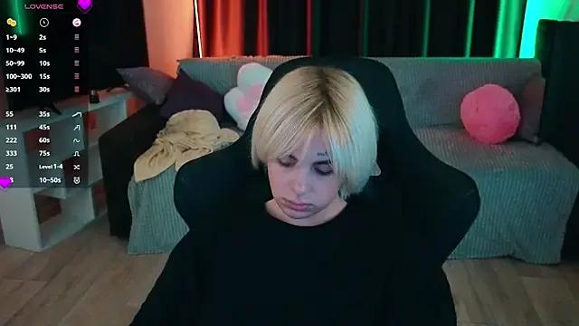 white__punk from StripChat is Freechat