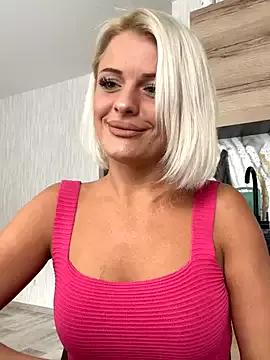White_Bloom from StripChat is Freechat