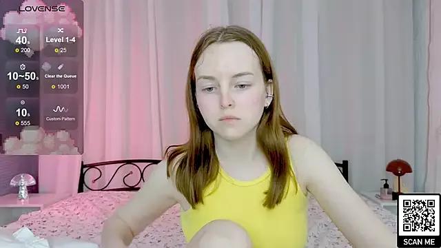 Wild__flowers from StripChat is Freechat