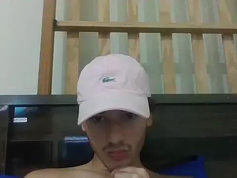 Williamsmachado from StripChat is Freechat