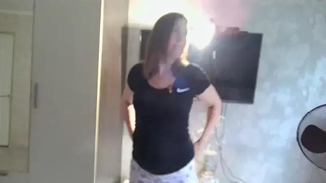 WindChristy from StripChat is Freechat