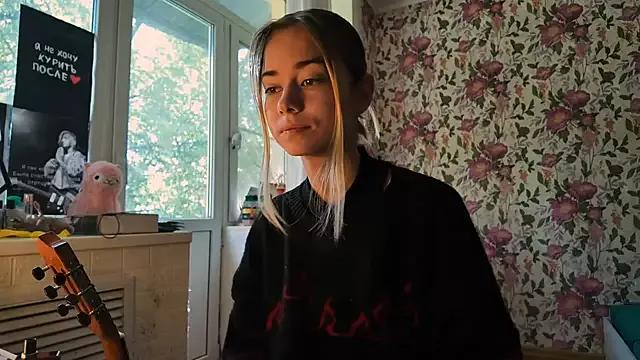Witching_Moon from StripChat is Freechat