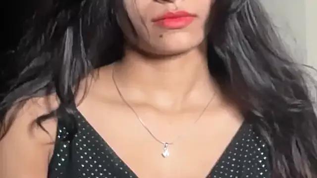 Photos of Wow-nisha from StripChat is Freechat