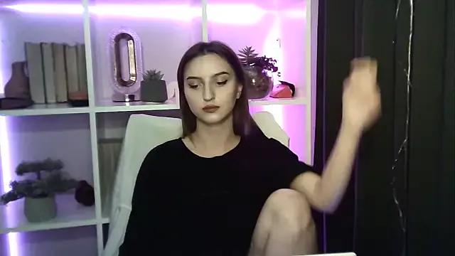 X_Alisa from StripChat is Freechat