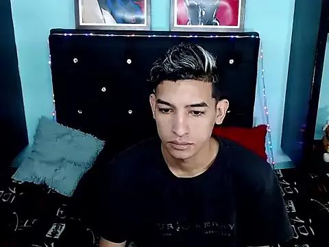 x_oliver_x from StripChat is Freechat
