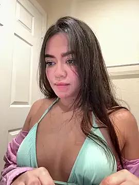 xsweetv from StripChat is Freechat