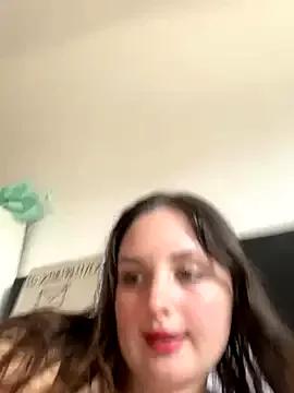 xtheprettyex from StripChat is Freechat