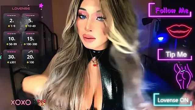 xUrGoddess_Bellax from StripChat is Freechat