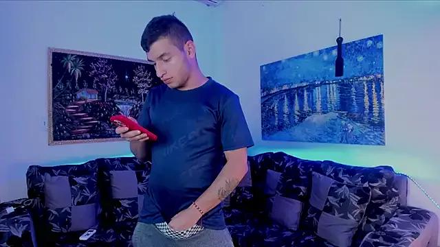 xXHot_MalesXx from StripChat is Freechat