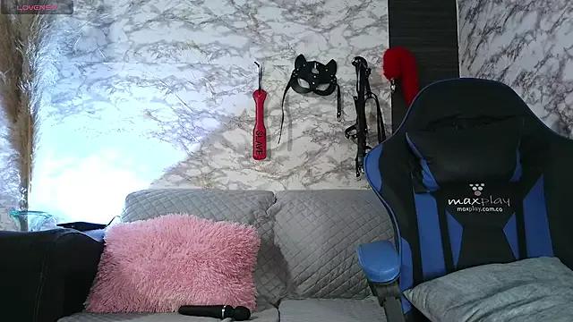 xxxAlana_1 from StripChat is Freechat
