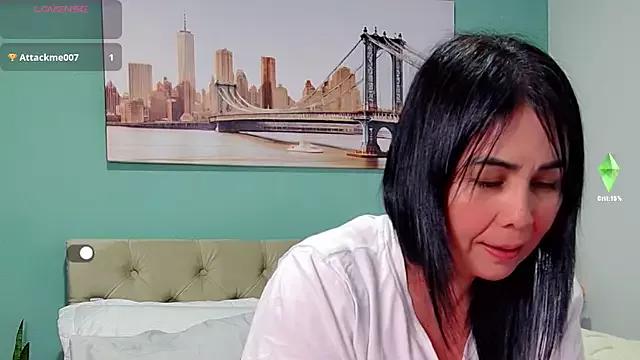 yanella_fire from StripChat is Freechat