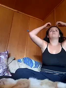 YoungLisaxx from StripChat is Freechat