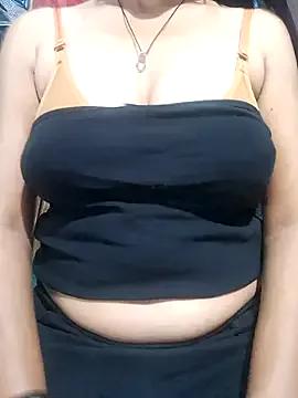 Your-sweety from StripChat is Freechat
