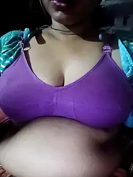 YOUR_MOMMYY from StripChat is Freechat