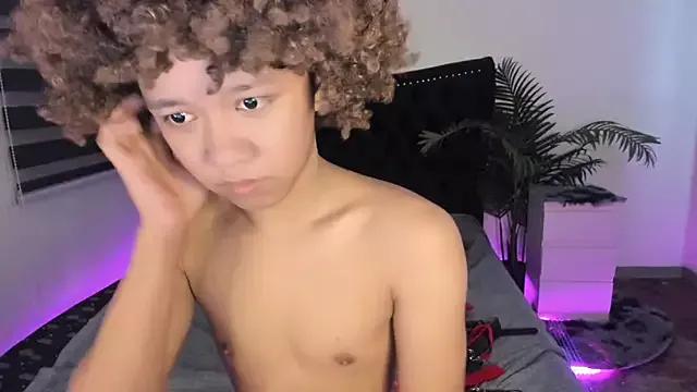 yourfavdollyxxx from StripChat is Freechat