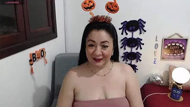 Check-out our cam rooms range and converse on a personal level with our delicious livecams streamers, showing off their spicy curves and toys.