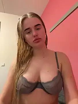 Photos of yourhornyslut from StripChat is Freechat