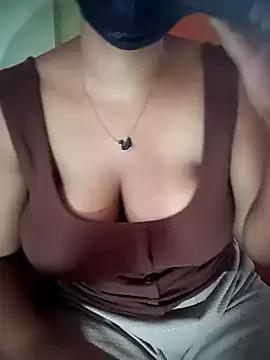 yoursexy_rumi from StripChat is Freechat