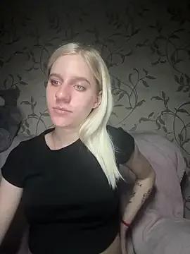 YourSunnyBabyLove from StripChat is Freechat