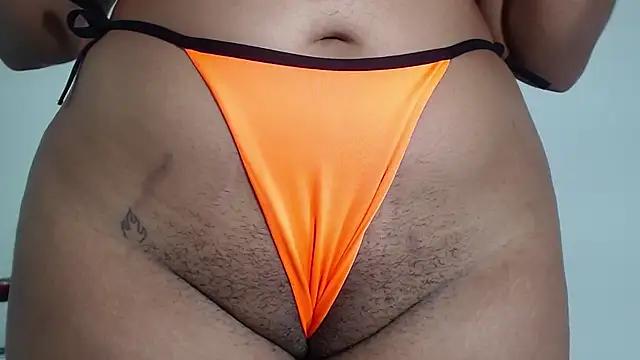 yulia-wolf from StripChat is Freechat
