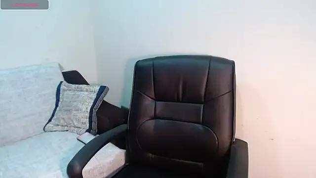 zalibloom from StripChat is Freechat