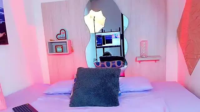 Check-out our cam rooms range and converse on a personal level with our delicious livecams streamers, showing off their spicy curves and toys.