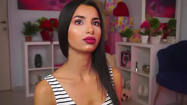 ZariaVera from StripChat is Freechat