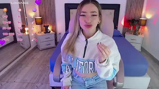 zoe_jones13 from StripChat is Freechat