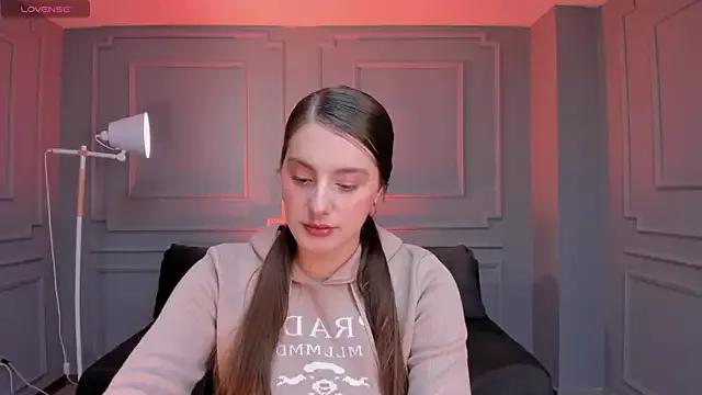 ZoeyWalker_ from StripChat is Freechat