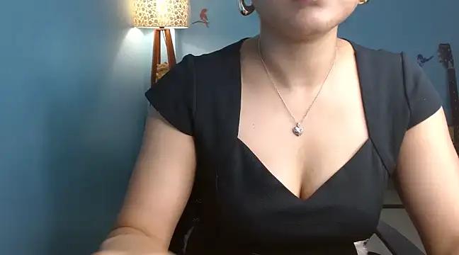 Zonayesha from StripChat is Freechat