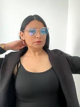Zui_Rouse from StripChat is Freechat